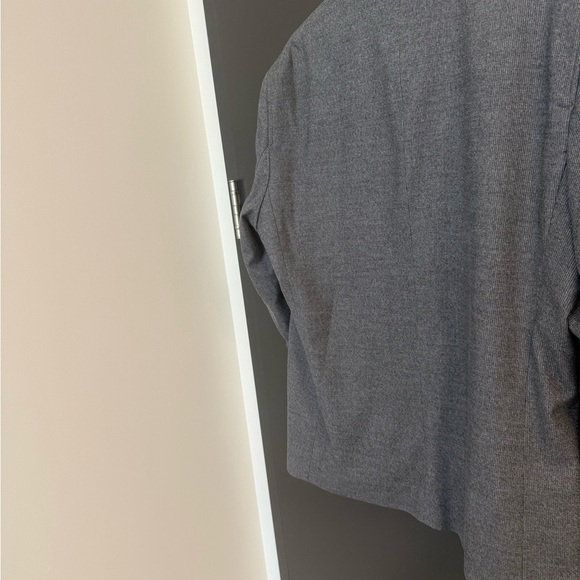 J Grill 48T Men's Gray Blazer in good/near excellent used condition - Picture 7 of 13